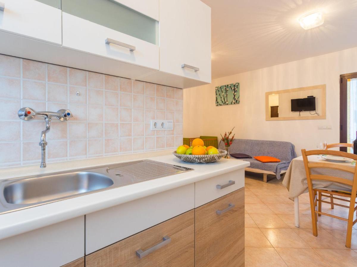بوريتش Apartment Tireli - Prc143 By Interhome المظهر الخارجي الصورة