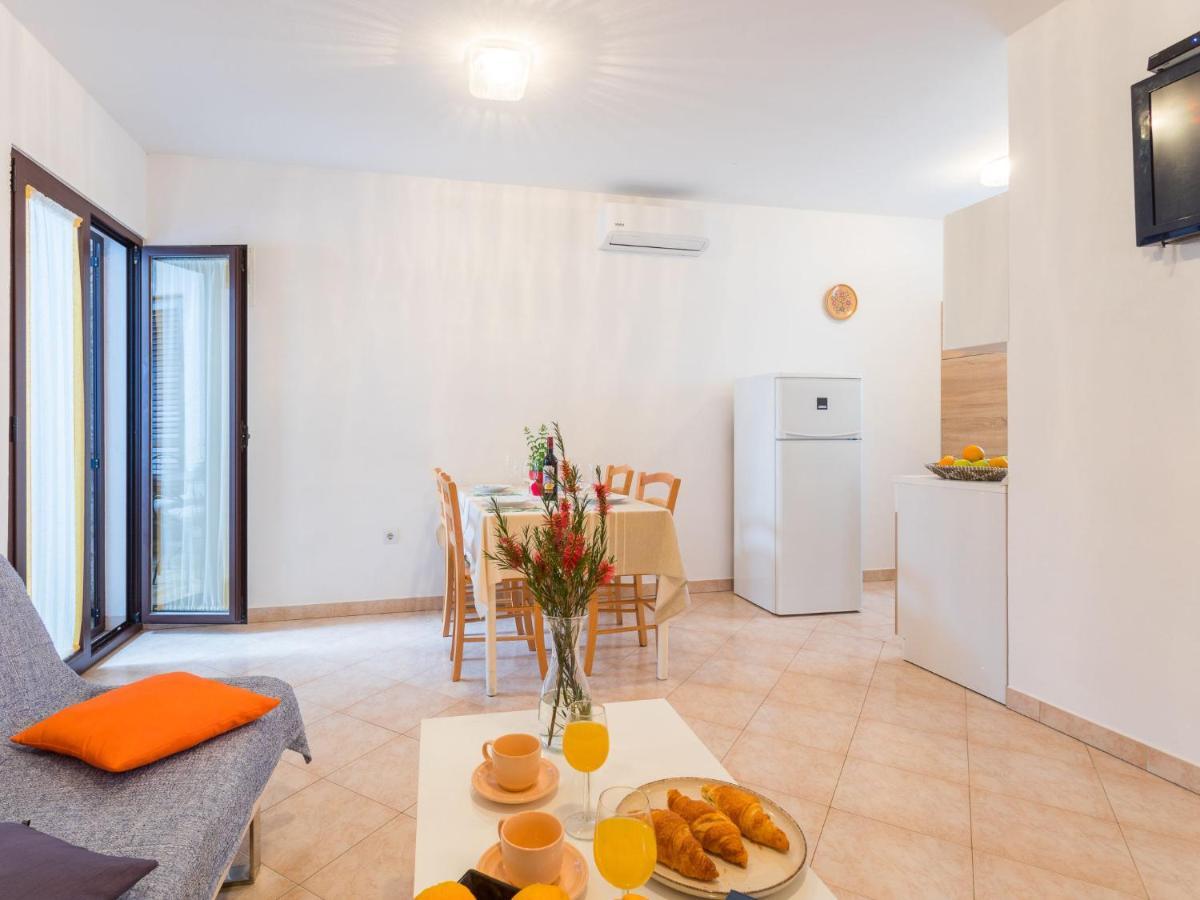 بوريتش Apartment Tireli - Prc143 By Interhome المظهر الخارجي الصورة